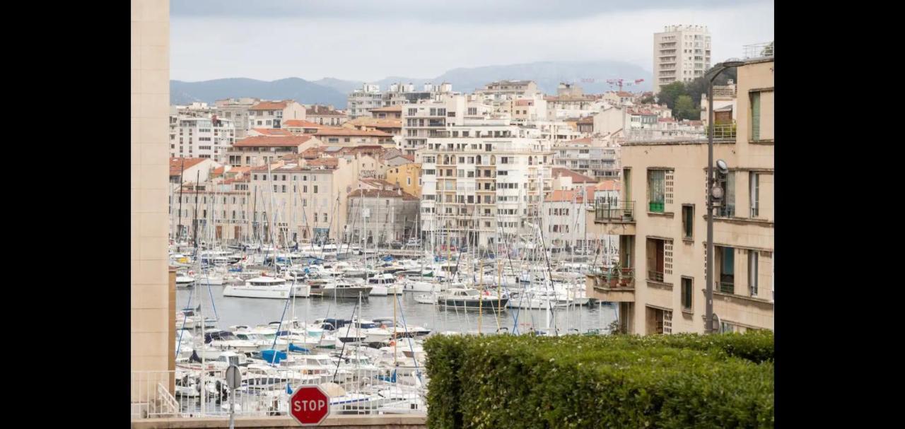 Vieux-port, Panier, Magnifique Avec Vue Sur Marseilles