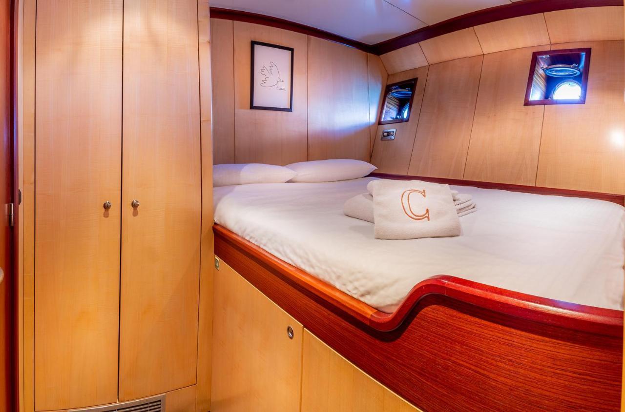 Yacht Clara One 32m Luxe Botel *
