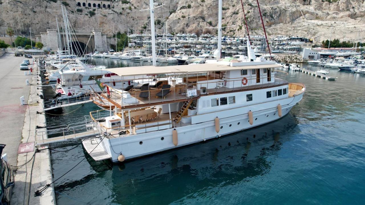 Yacht Clara One 32m Luxe Marseille