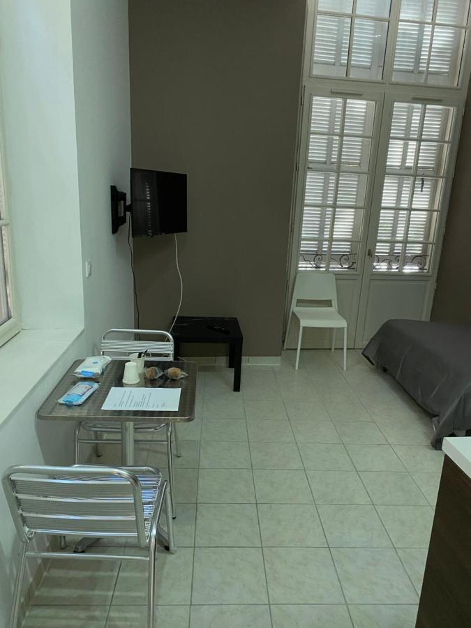 Five Stars S1 Aparthotel *