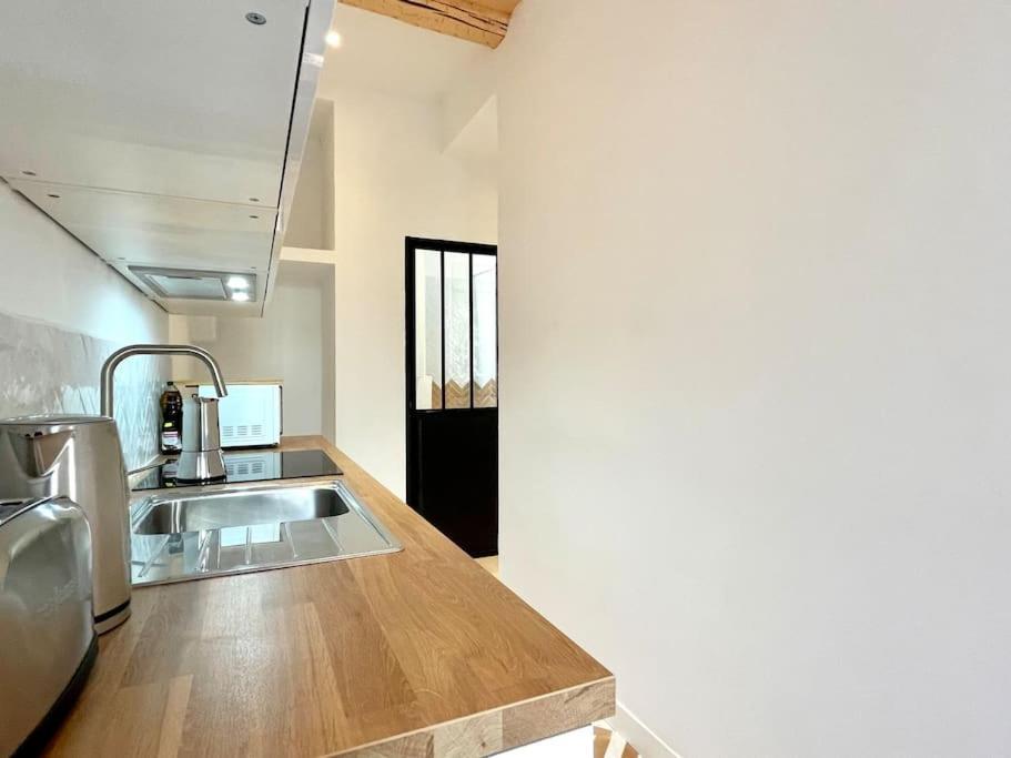 Lafrenchcasa Noailles Apartment