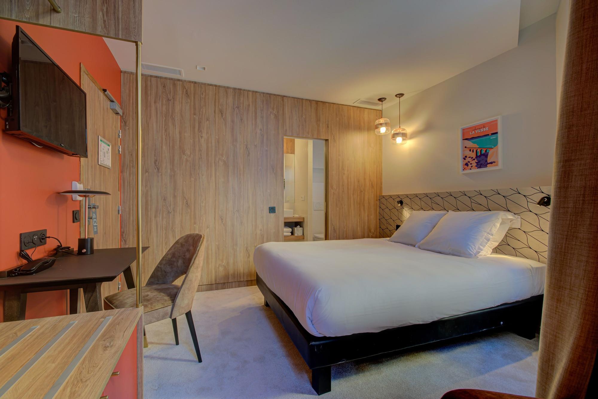 Alex & Hotel 3*