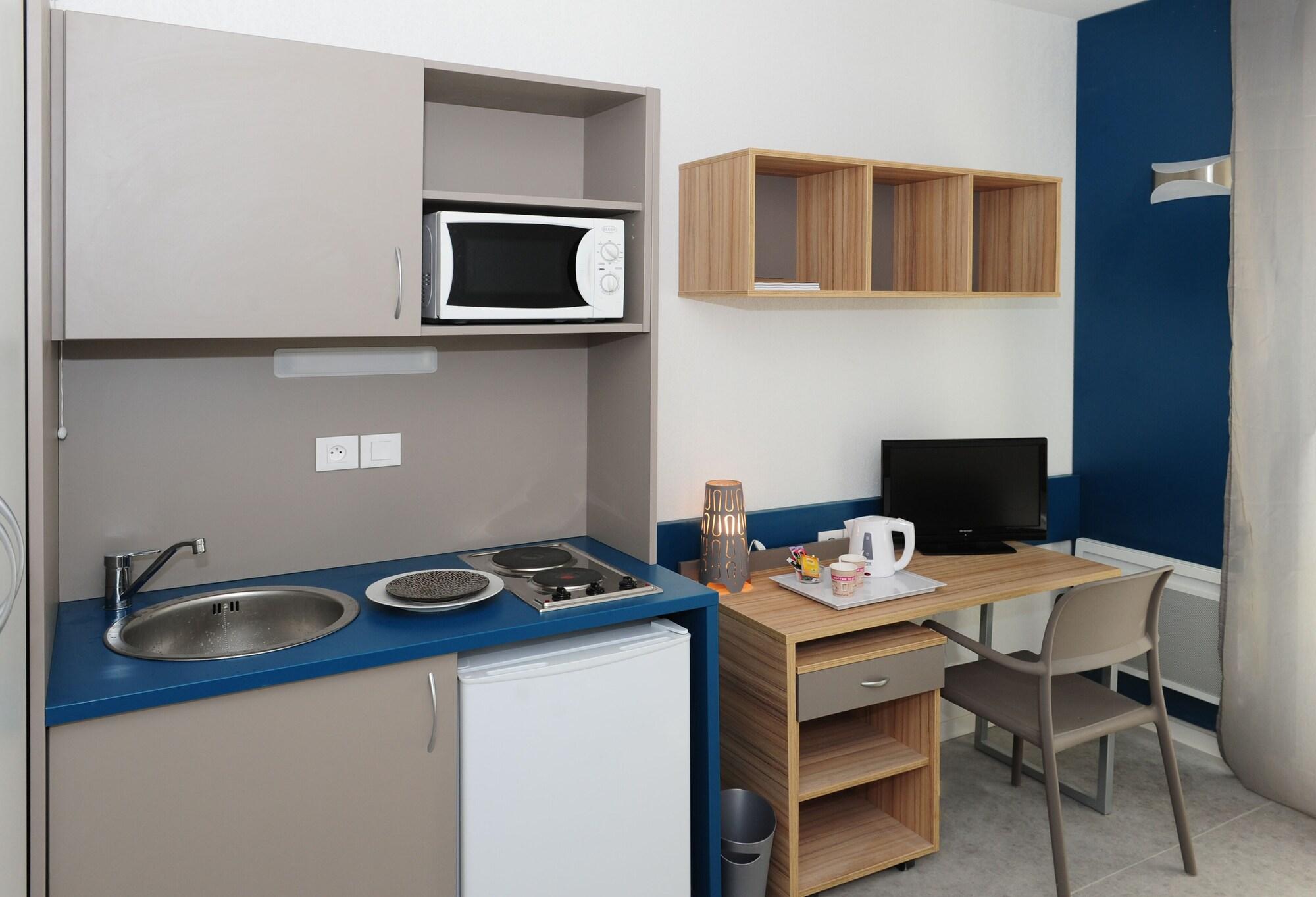 Apparteo Aparthotel 3*
