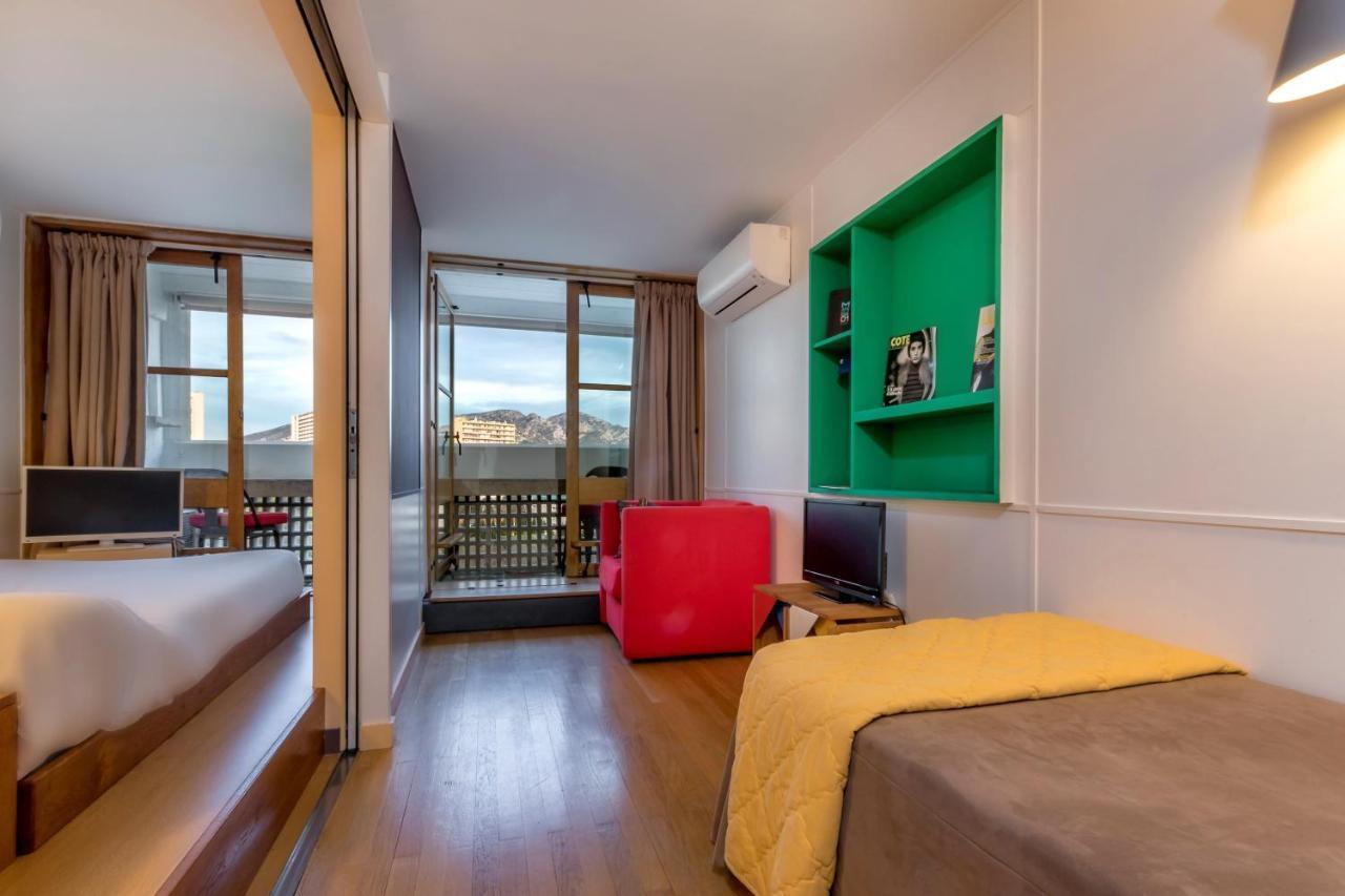 Le Corbusier