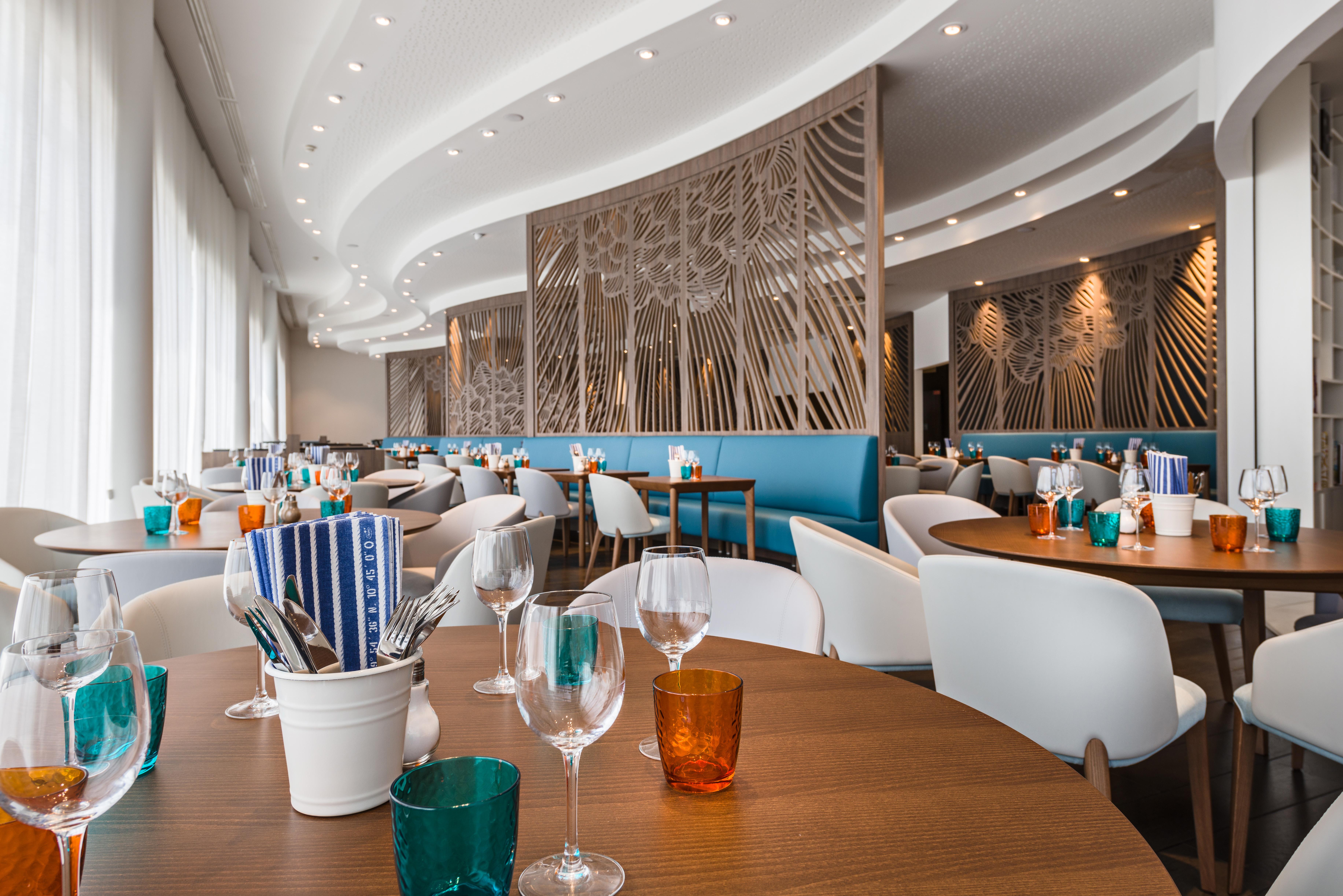 Golden Tulip Euromed