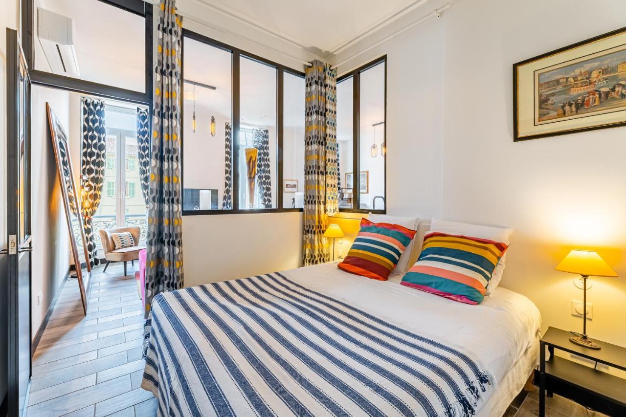 T2 Chic, Vue Vieux-port Et Notre Dame, Atypique, Calme, Clim, 48m2, Acces Autonome Avec Code Apartment Marseilles