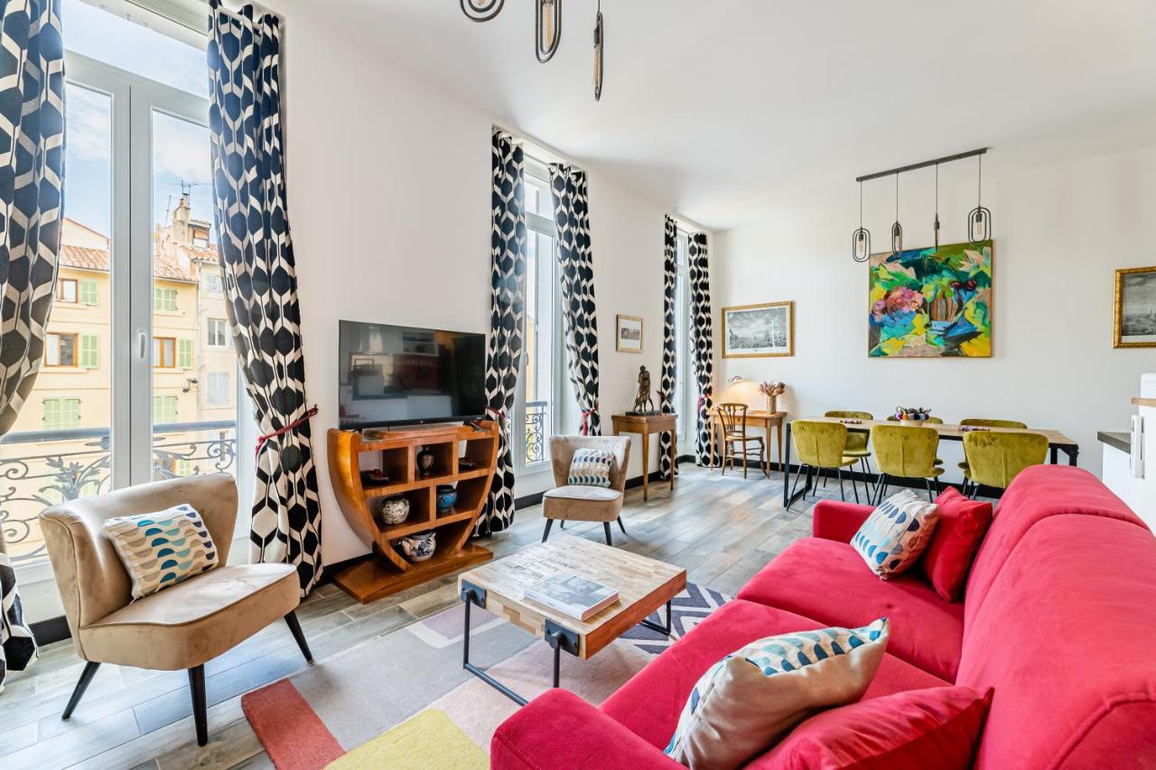 Apartment T2 Chic, Vue Vieux-port Et Notre Dame, Atypique, Calme, Clim, 48m2, Acces Autonome Avec Code