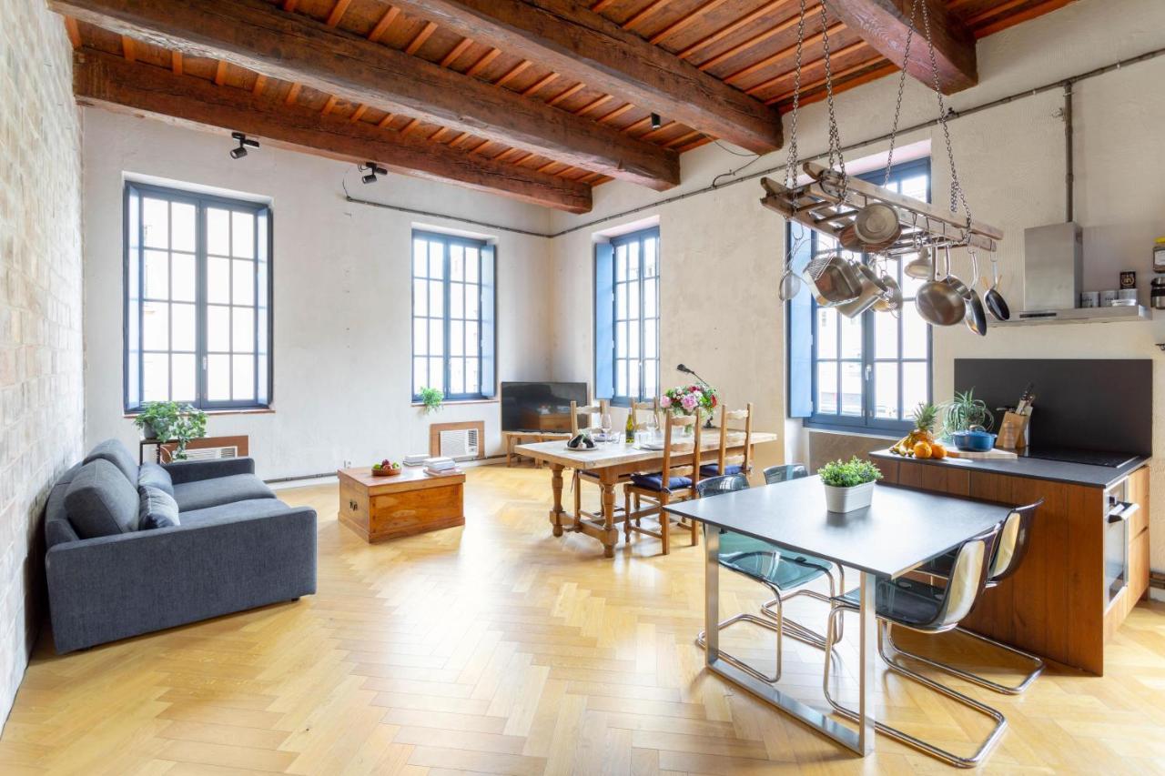 Sunny Stylish Spacious Loft In Old-port Apartment Marseilles