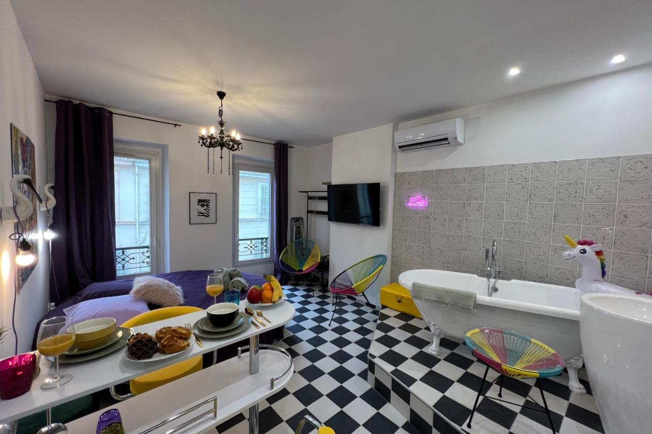 La Popart - Baignoirelit Rond Apartment Marseilles