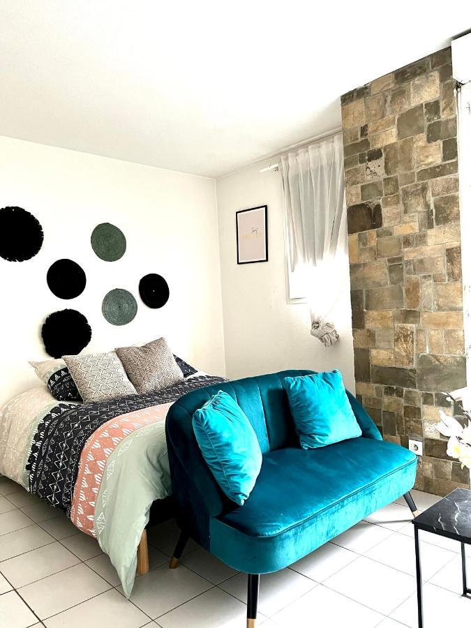 Apartment Jolie T2 De 30m2 Avec Terrasse Metro Timone A 5 Min *