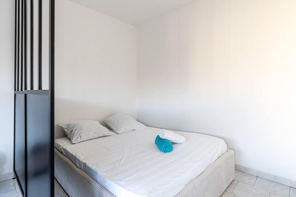 Joli Studio Avec Vue Apartment *