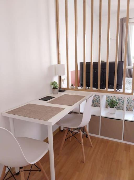 Appartement Cosy Studio + Parking Gratuit *