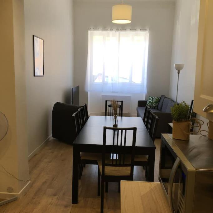 Flc - St Charles 100 M, 10 Guests 3 - Box En Sus Apartment *