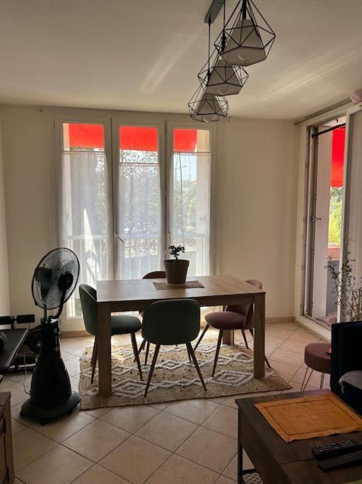 Logement Spacieux Ideal Famille Marseilles