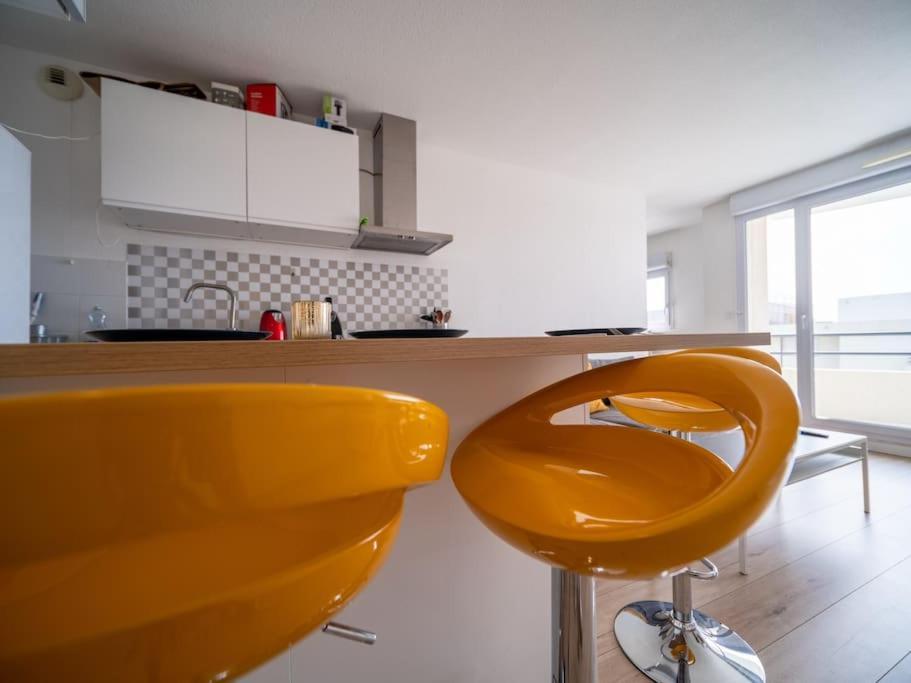 Appartement Equipe Climatise Terrasse Hopital De La Timone