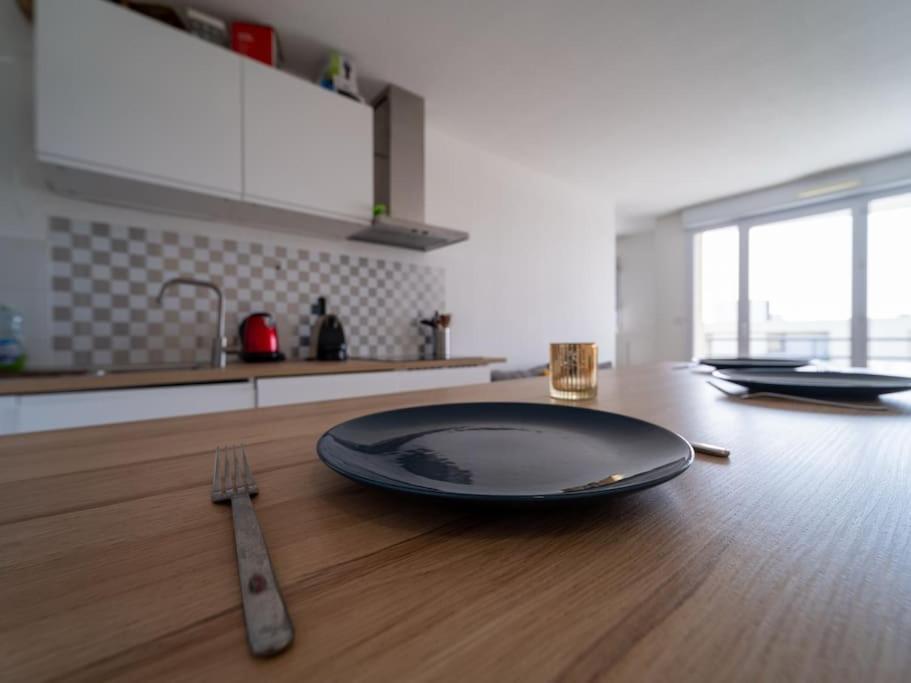 Appartement Equipe Climatise Terrasse Hopital De La Timone *