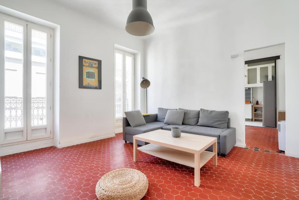 Apartment Splendide T2 Avec Balcon A 10 Min Du Vieux Port