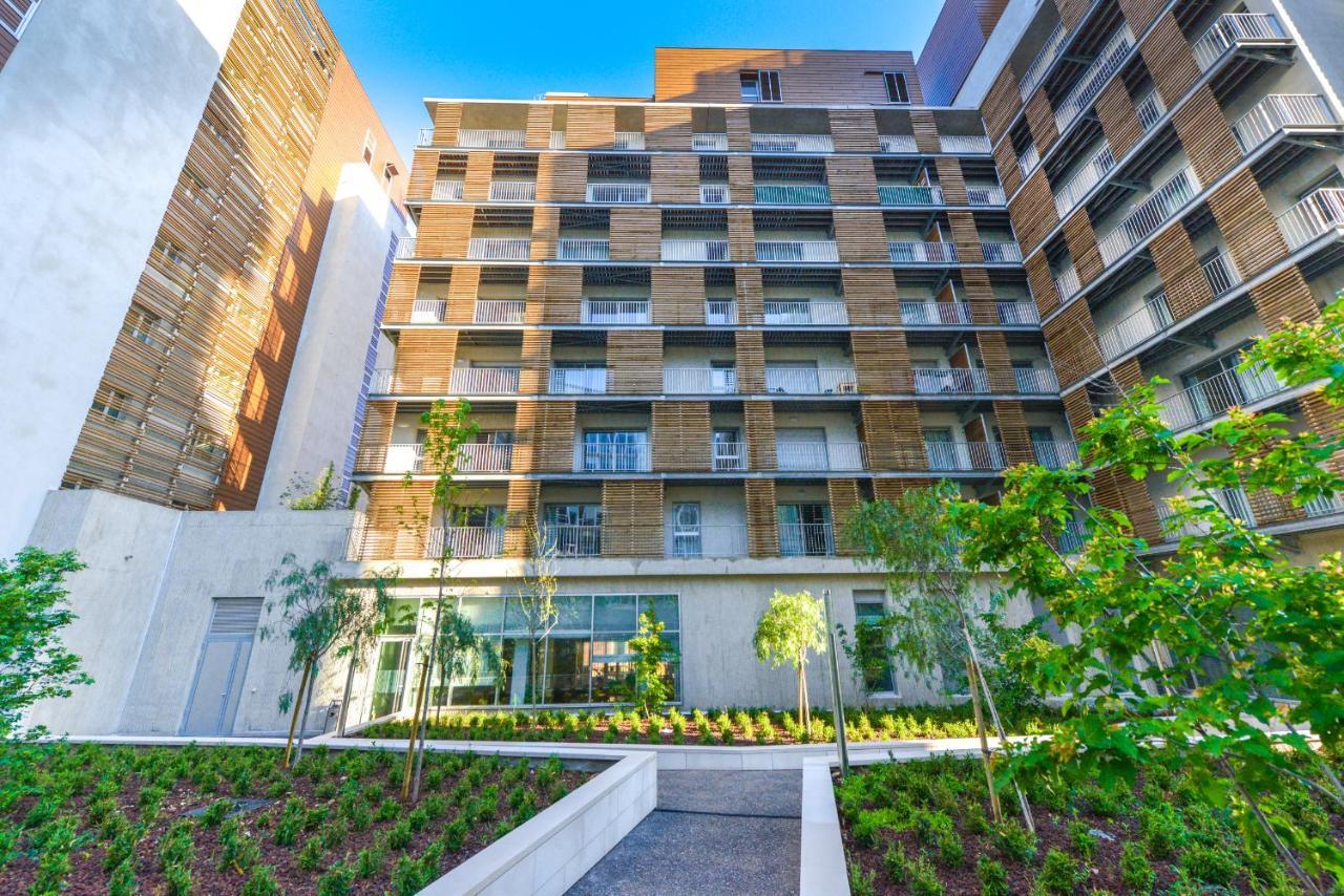 Apartment De *