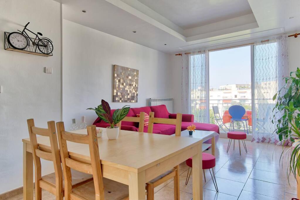 Apartment T4 Avec 3 Et Balcon A Mazargues