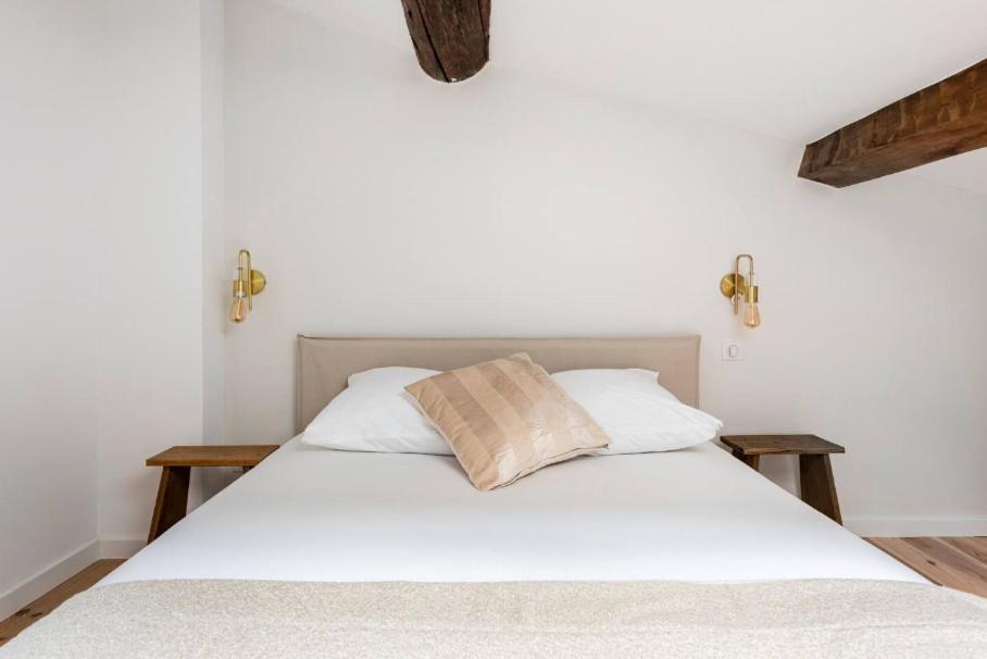 Apartment {st Fee Sur Les Toits} * Plein Centre * Clim Marseilles