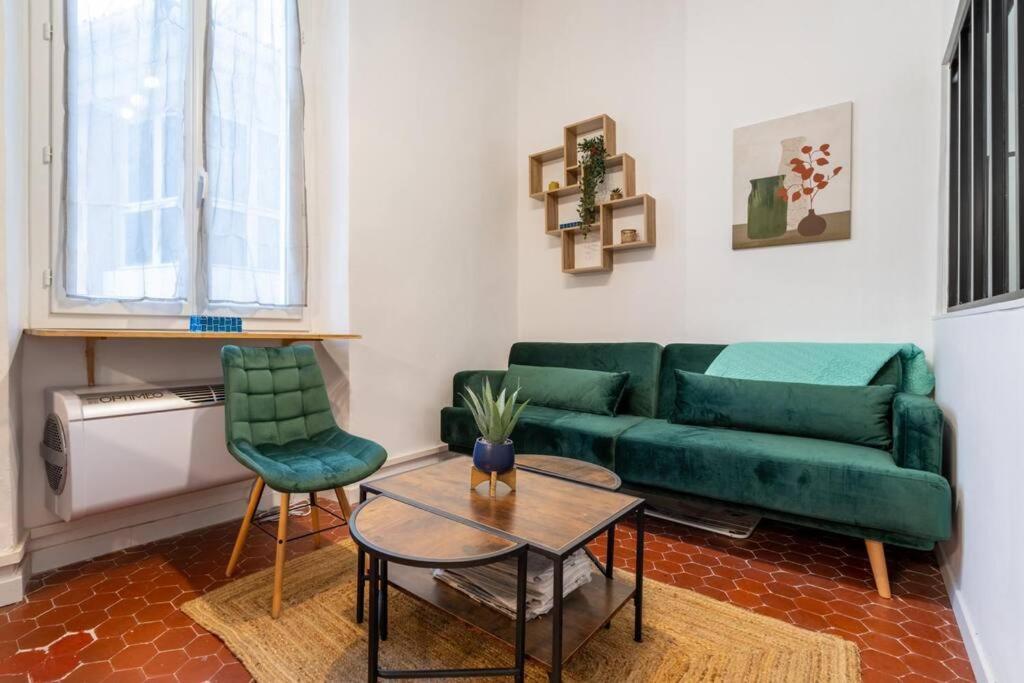 Apartment T2 Au Coeur Du Panier Marseilles