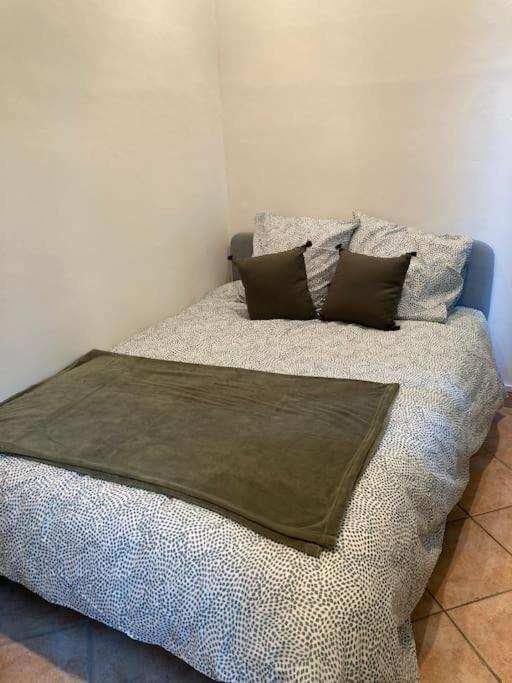 Cosy A 2 Pas De La Gare Marseilles