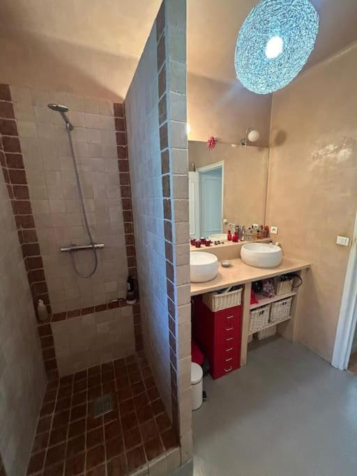 Maison Avec Piscine Privee Hébergement de vacances Marseille