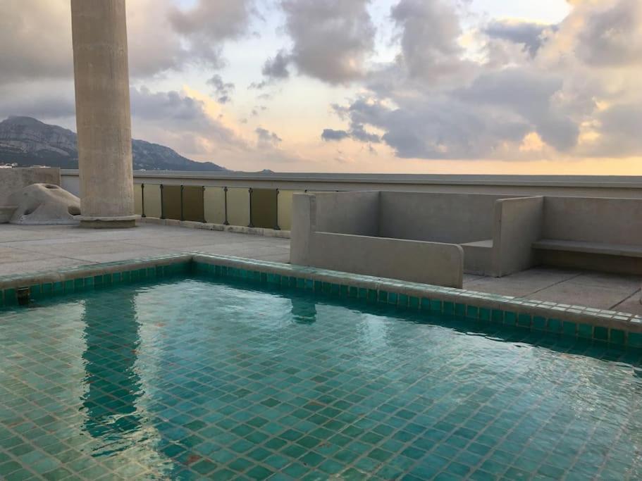 Duplex Au Corbusier - Cite Radieuse