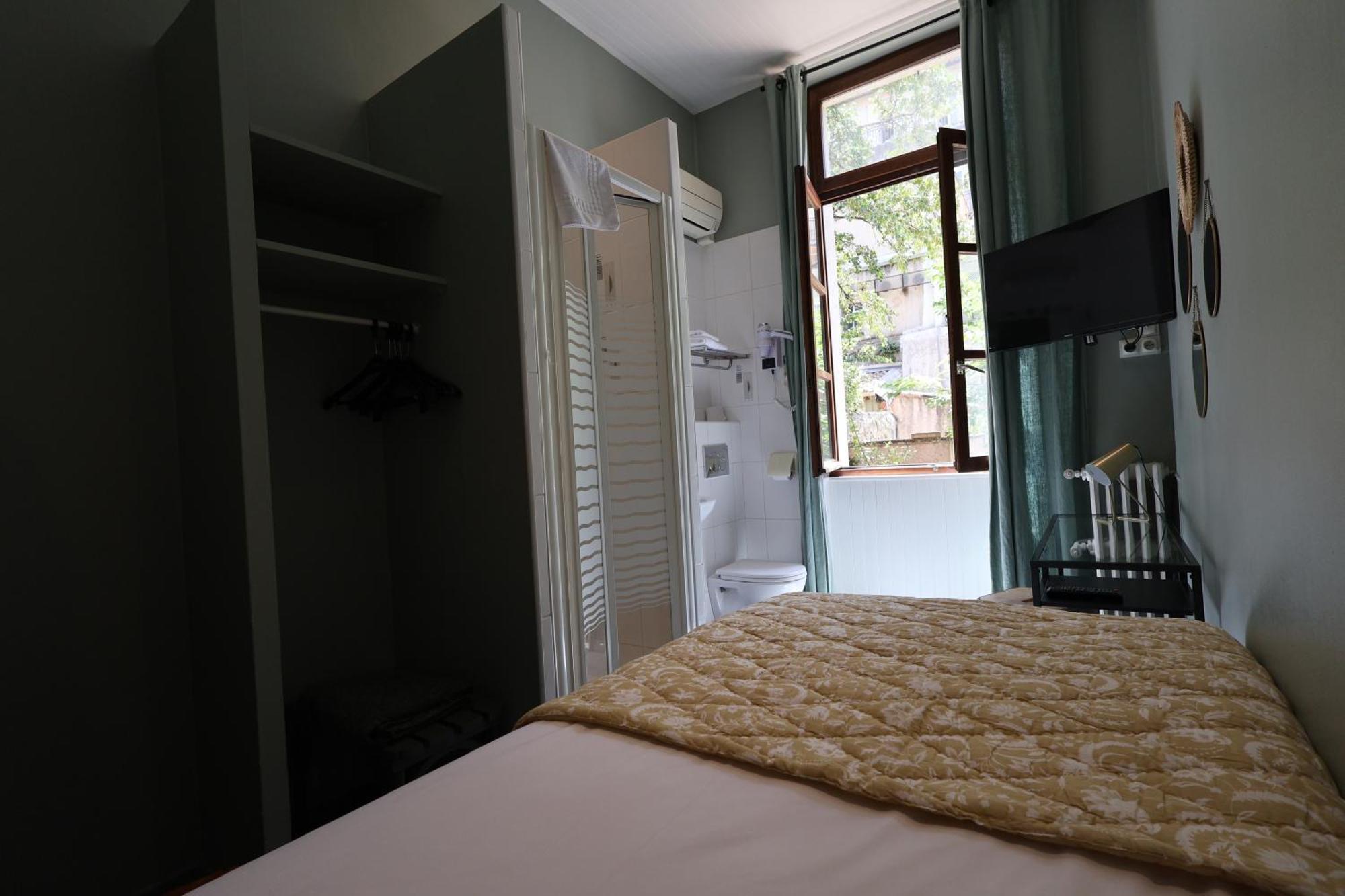 Boutique Azur Hotel Marseilles