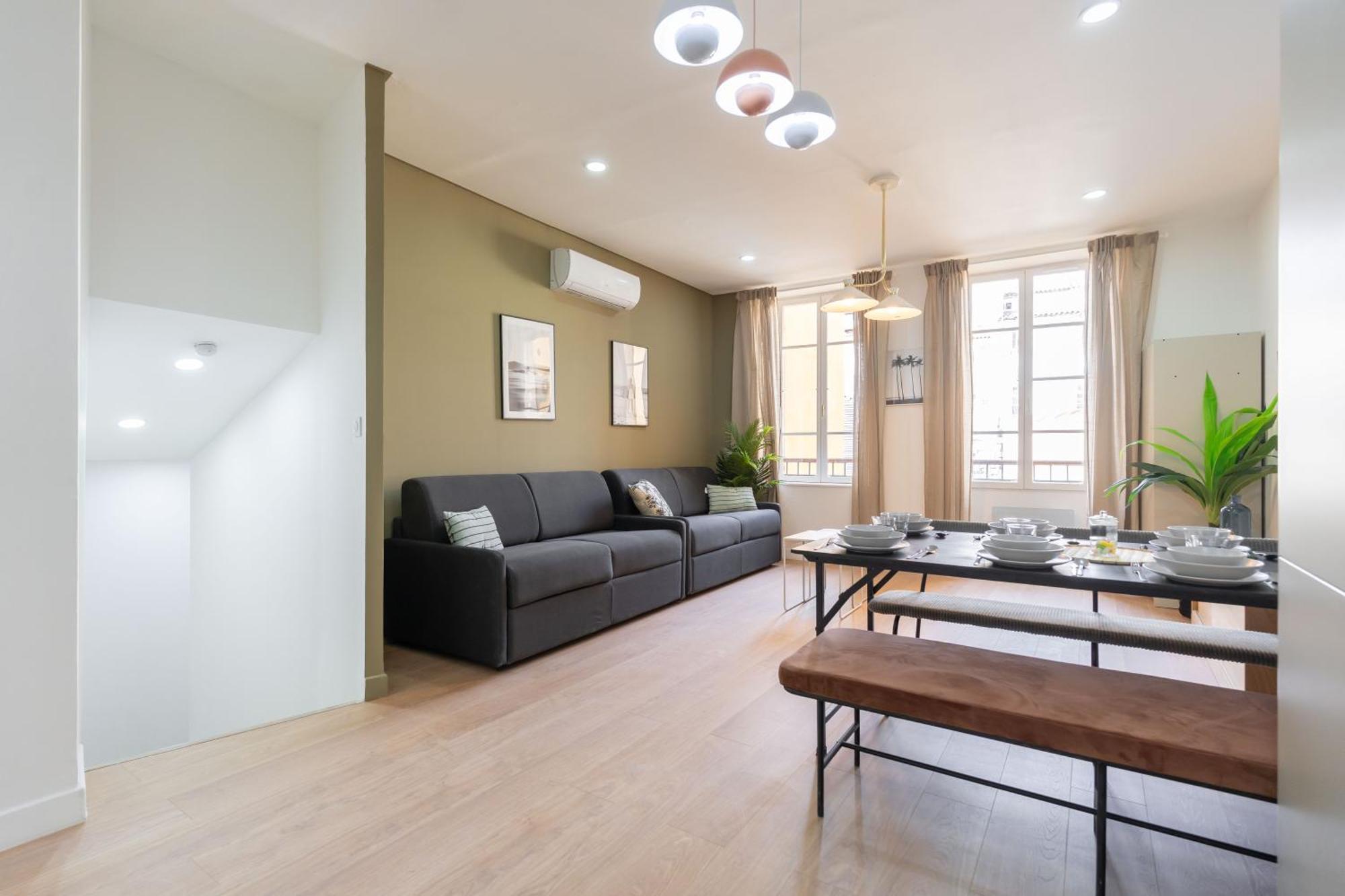 Apartment Vieux-port Gare St Charles Le Massilia Marseilles