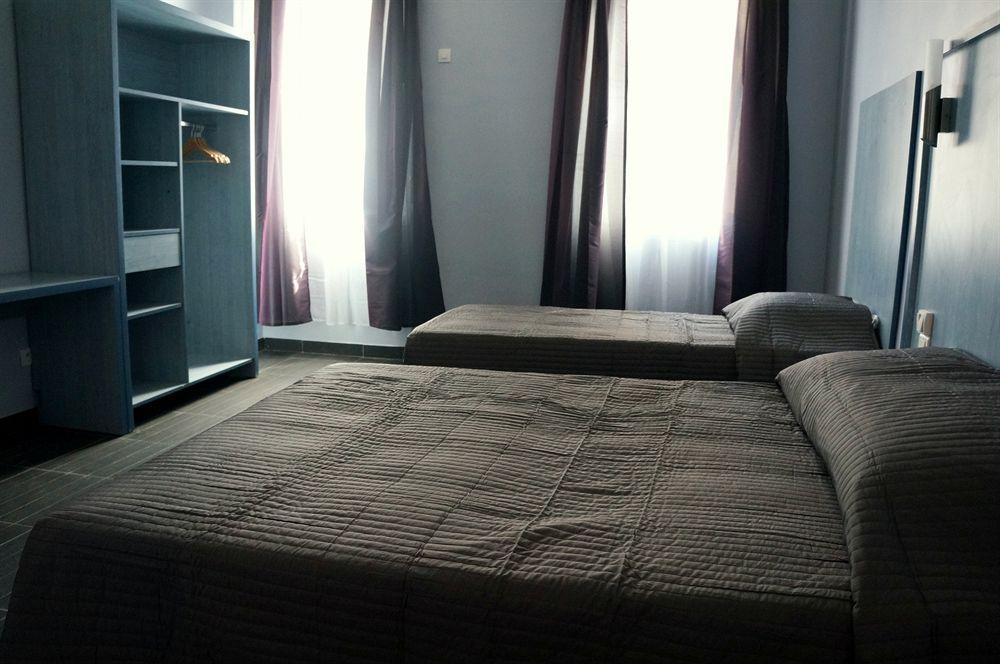 Paradis - Centre Prefecture Hotel 2*