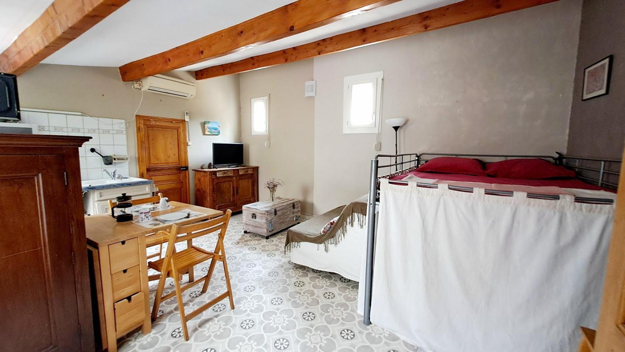 Jolie Maisonnette En Bord De Avec Jardin Hébergement de vacances