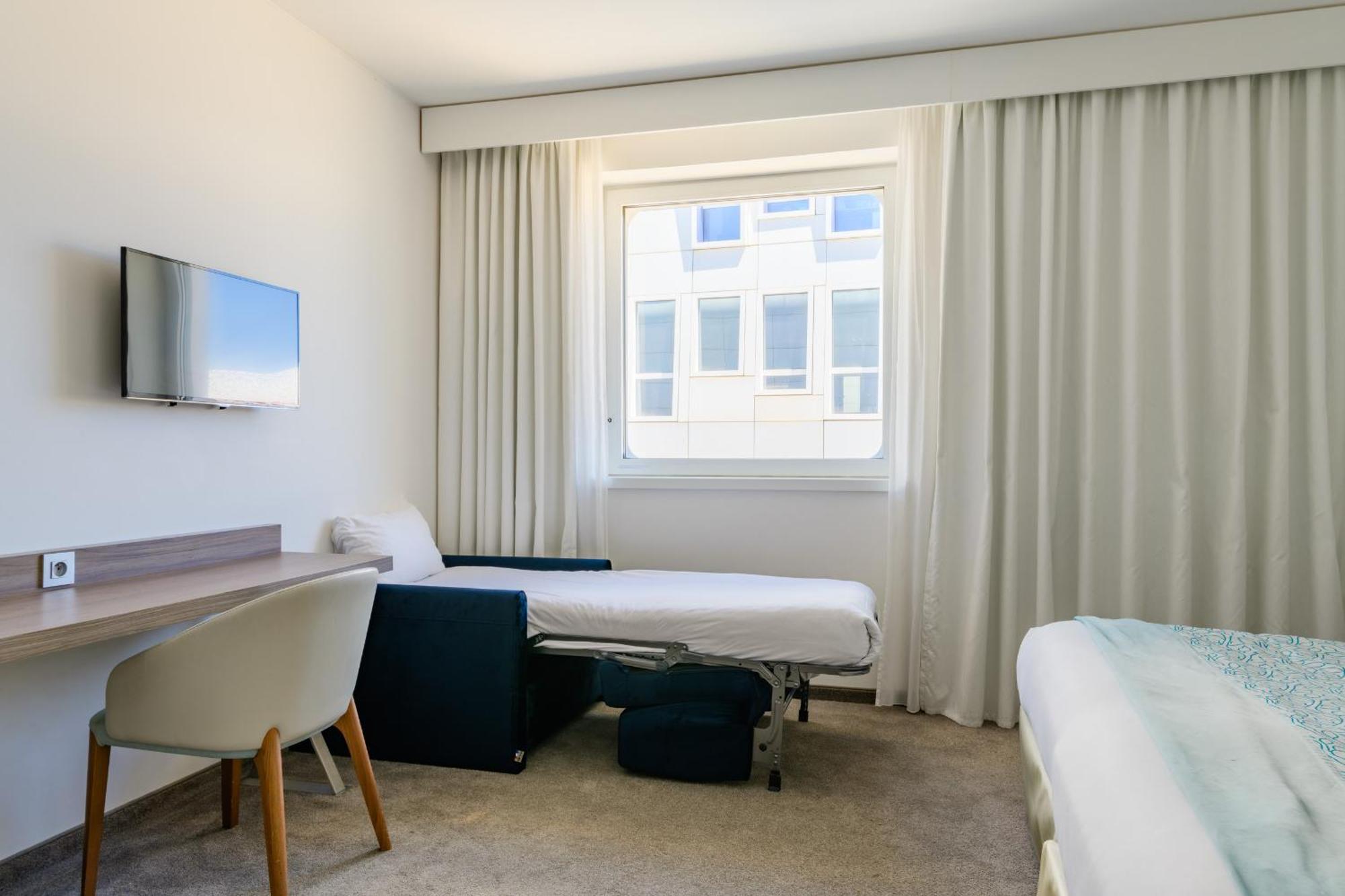 Golden Tulip Euromed Hotel 4*