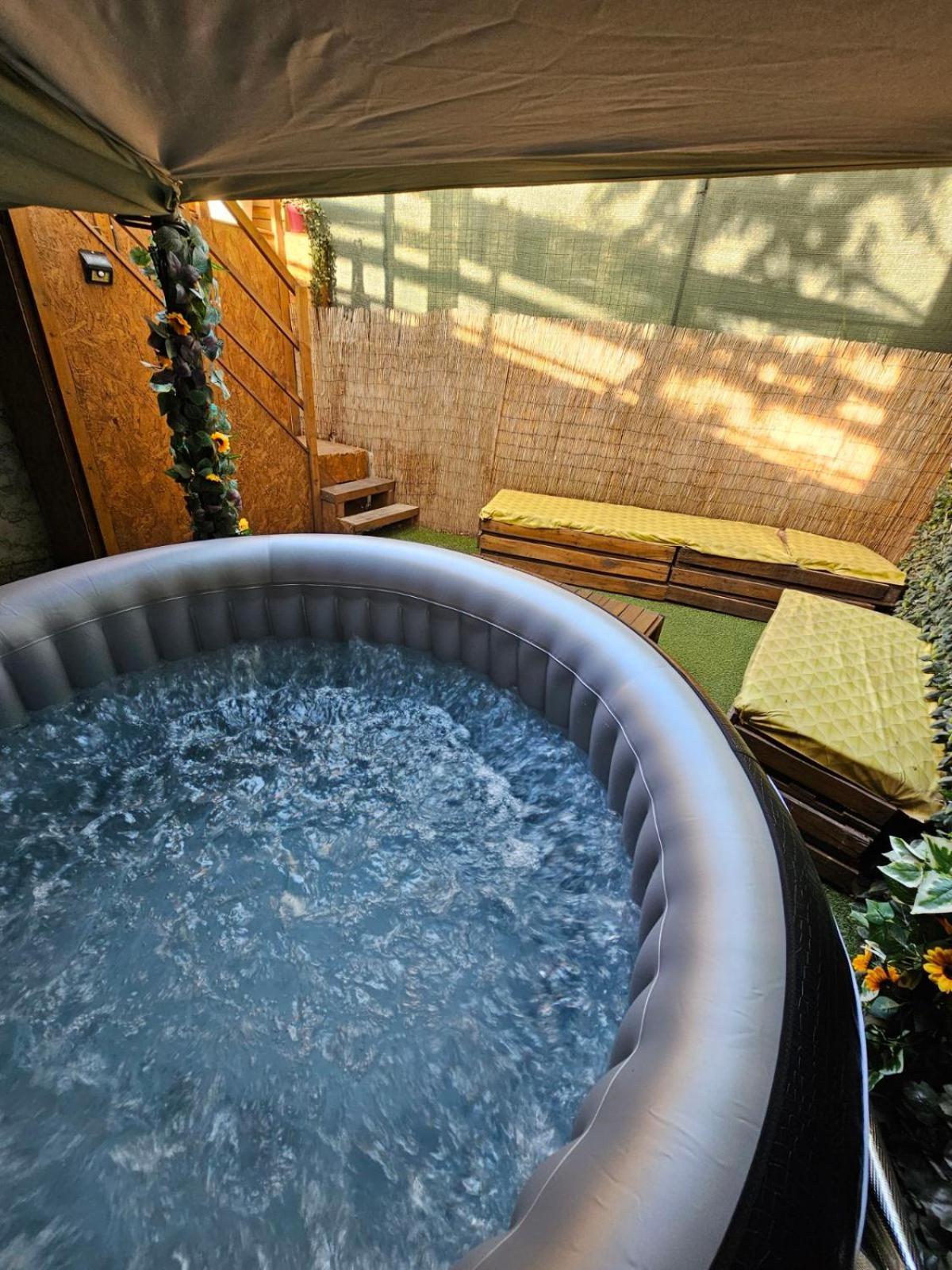 Grand 5 Avec Jacuzzi Exterieur Privee Apartment Marseilles