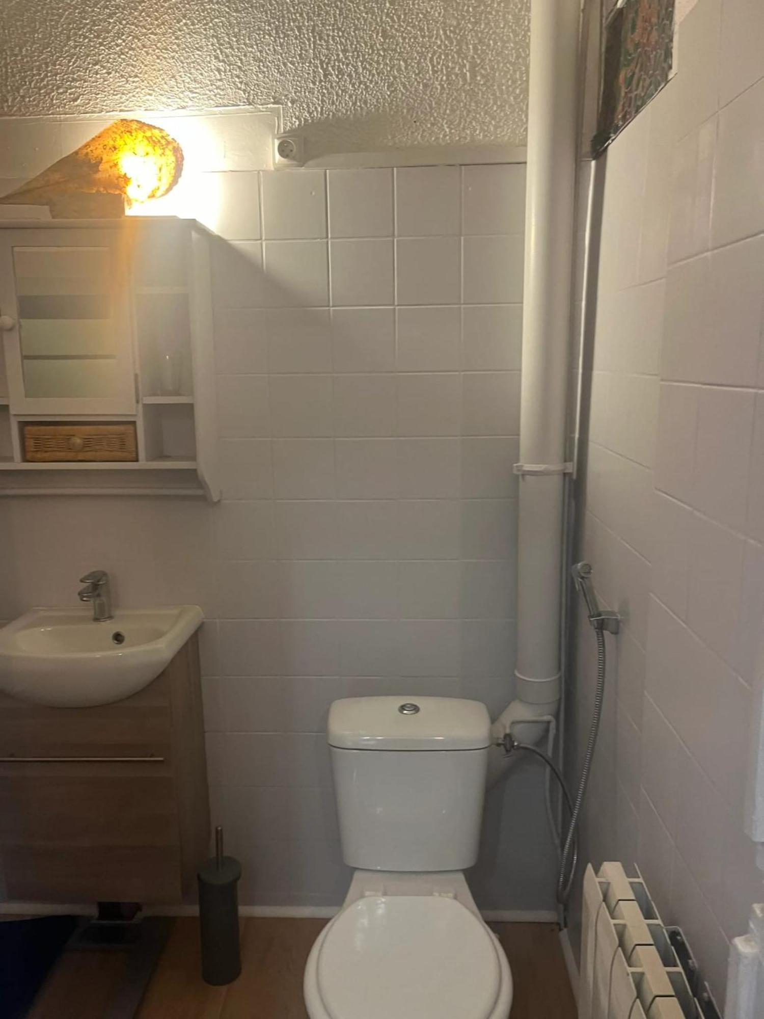 Confortable A 25 M² Proche Centre Apartment Marseilles