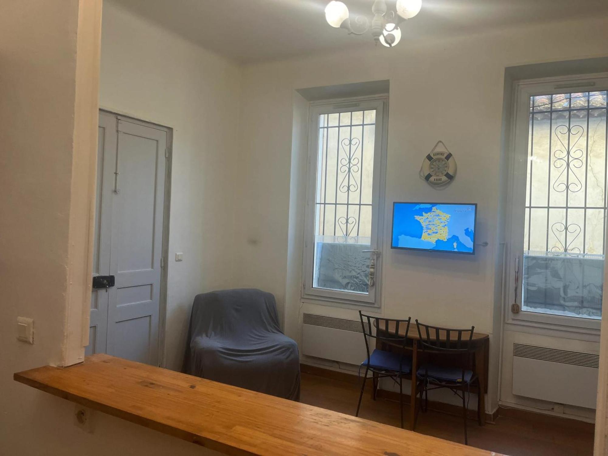 Confortable A 25 M² Proche Centre * Marseilles