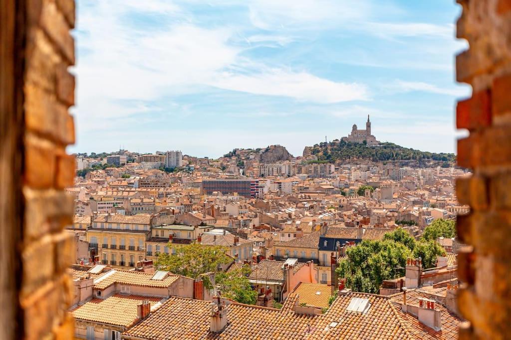 Nid Douillet Avec Vue Incroyable * Marseilles