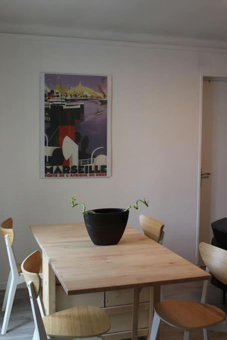 Bienvenus A Rouge Appartement Marseille