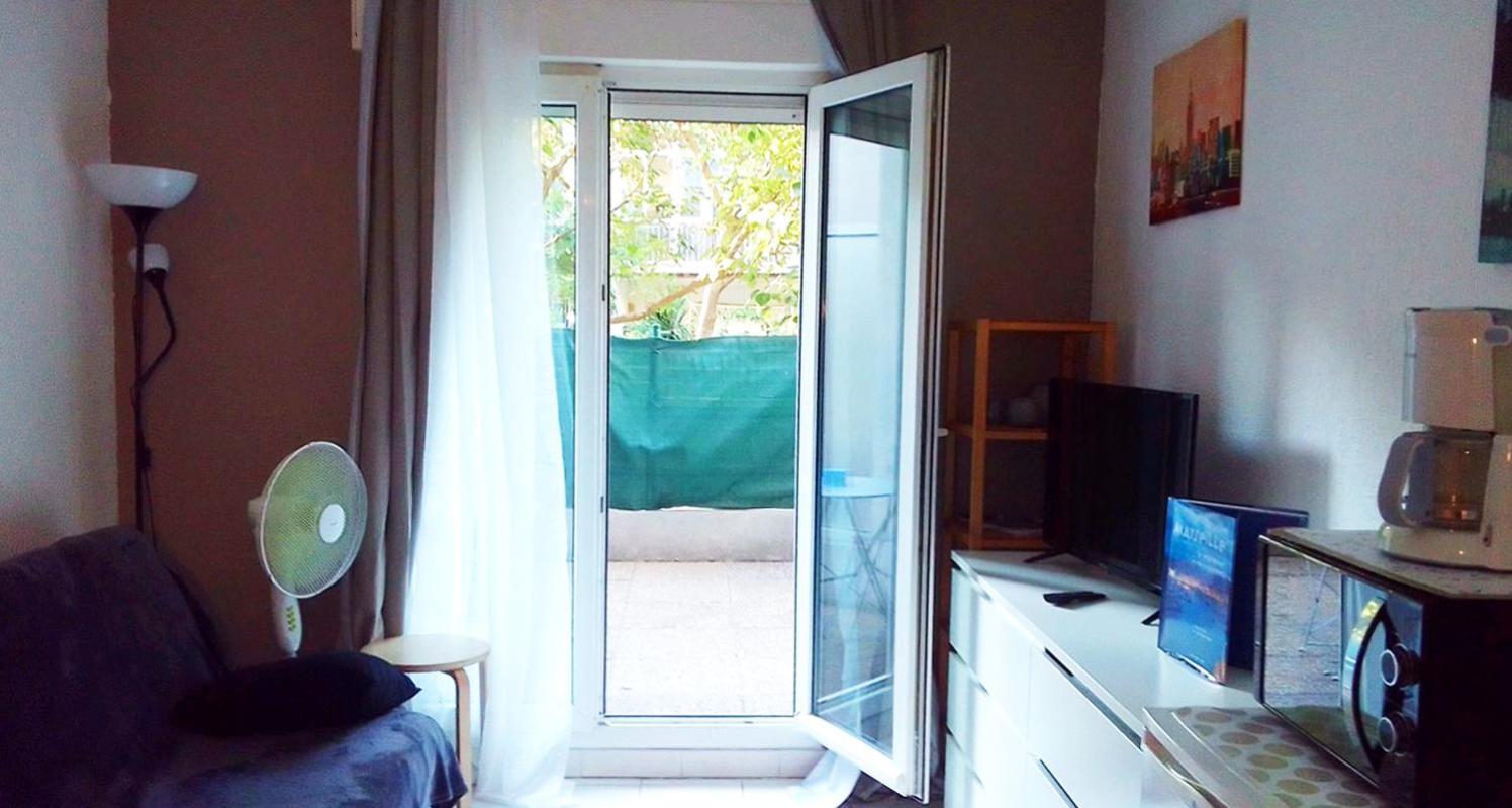 Apartment Joli Avec Terrasse Marseilles