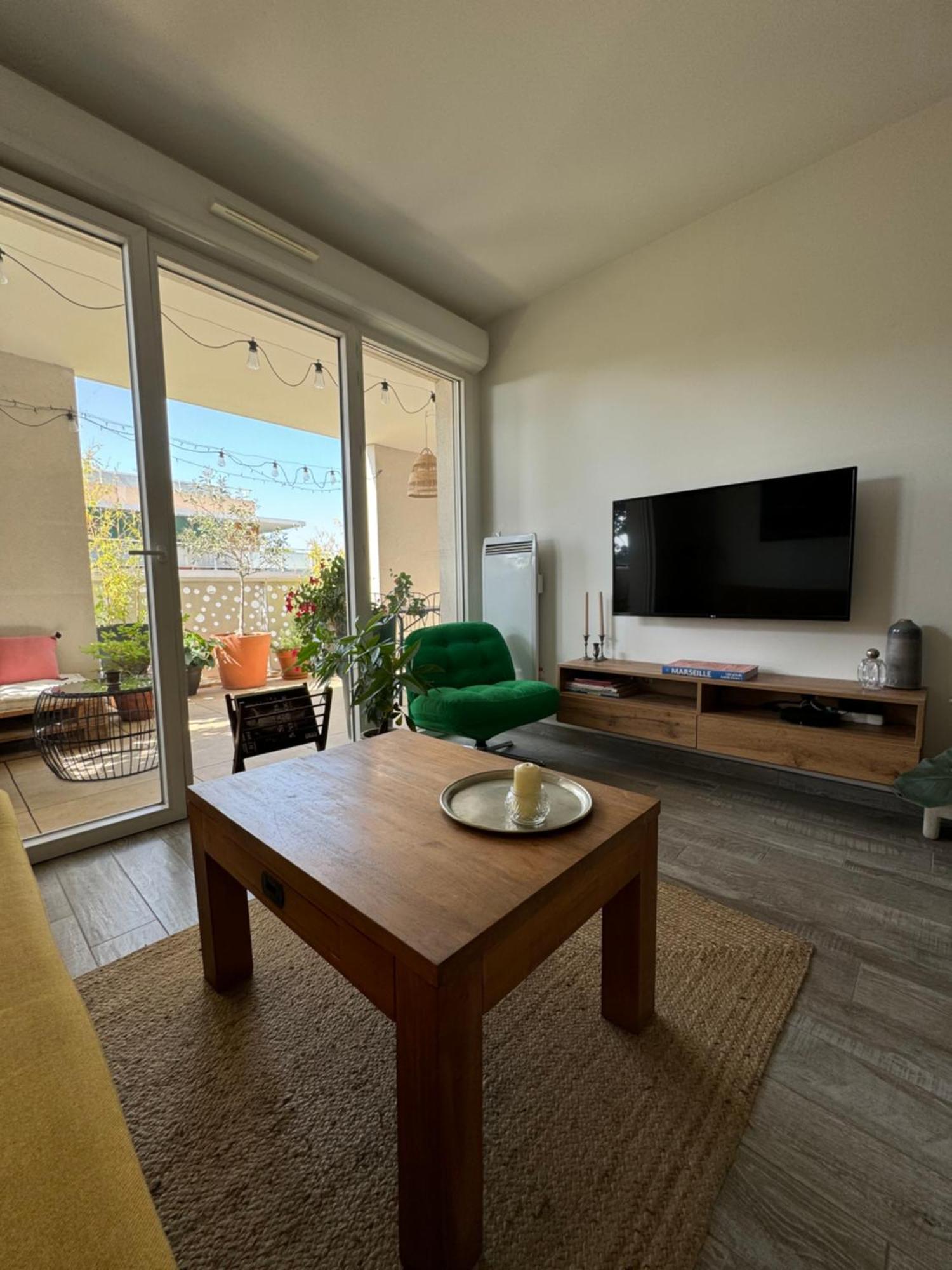 Apartment Calme - Terrasse - Clim - Proche Stade & Calanques