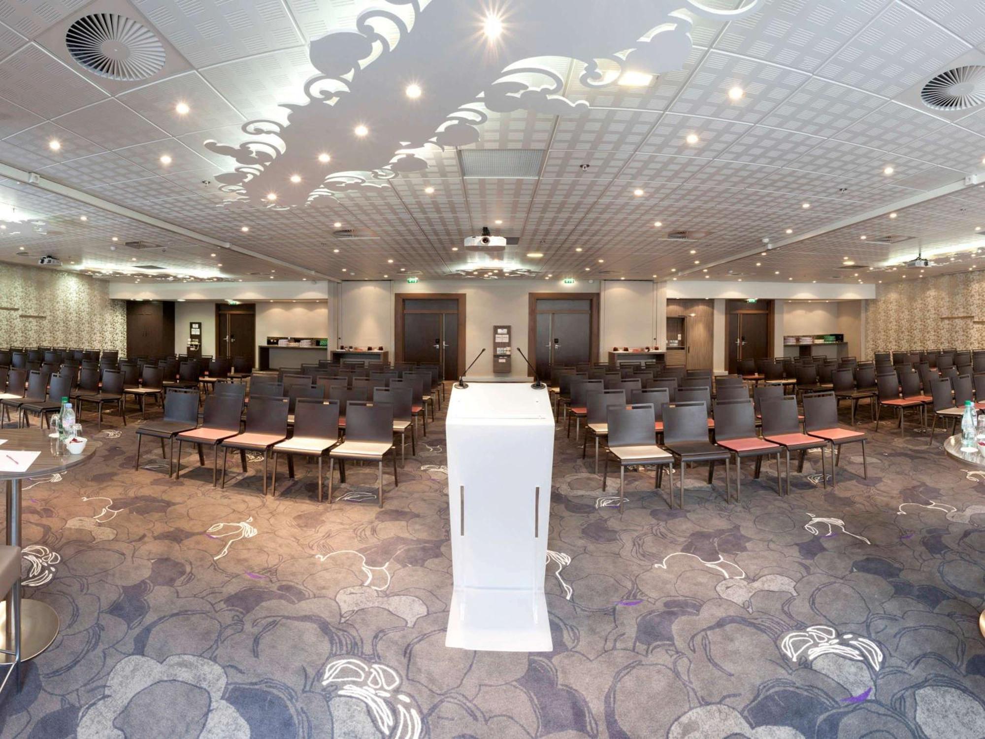 Hotel Mercure Centre Vieux Port 4*