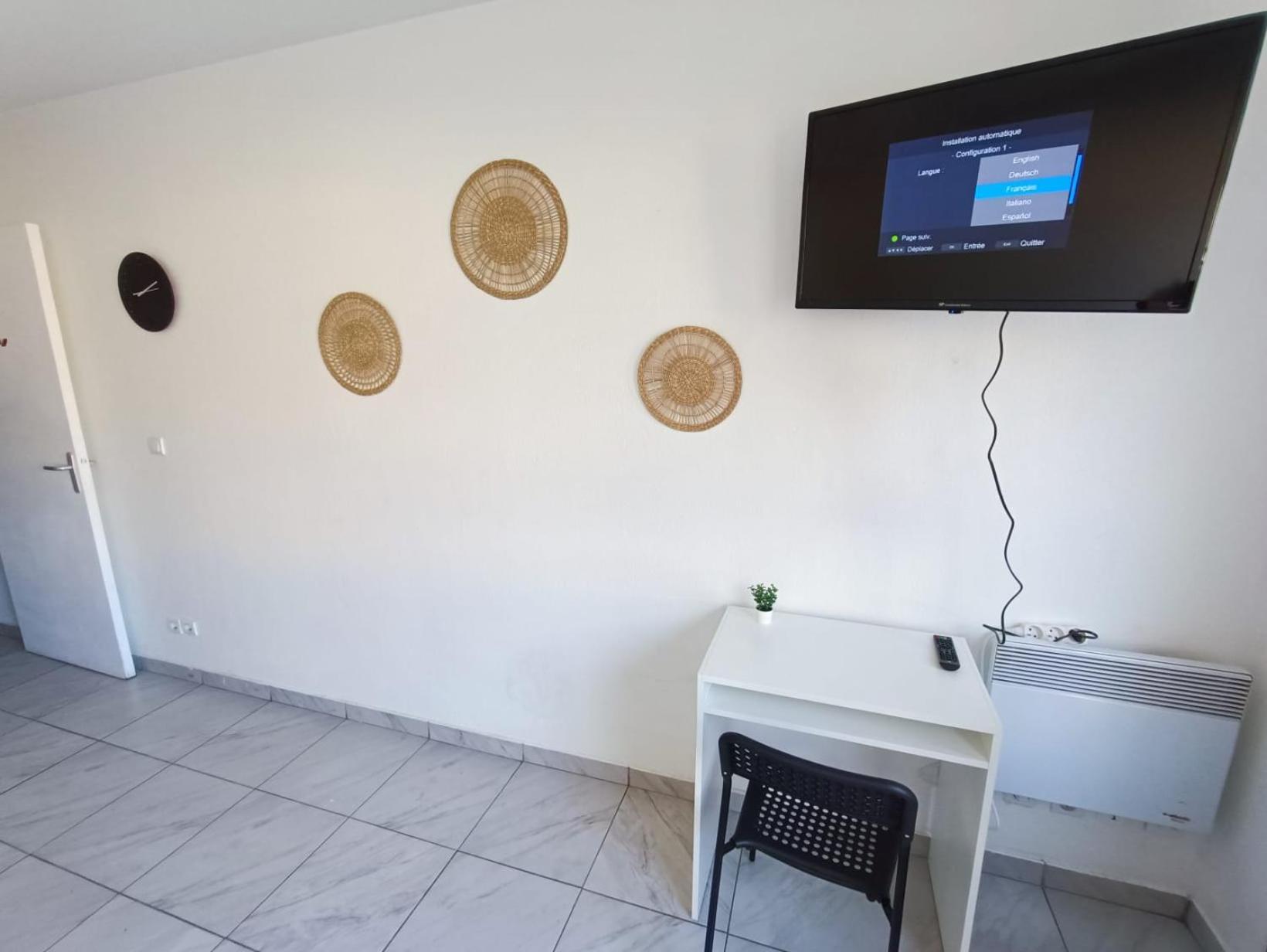 Apartment Tout Equipe A 6min De St Charles *