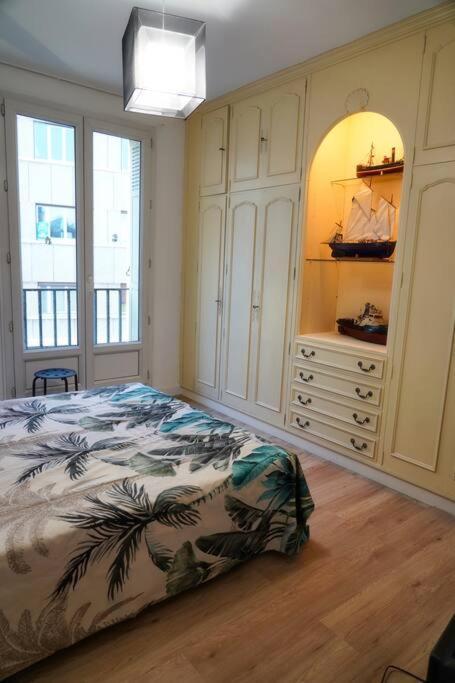 Apartment Pied A Terre Vieux Port Vue Notre Dame De La Garde Marseille