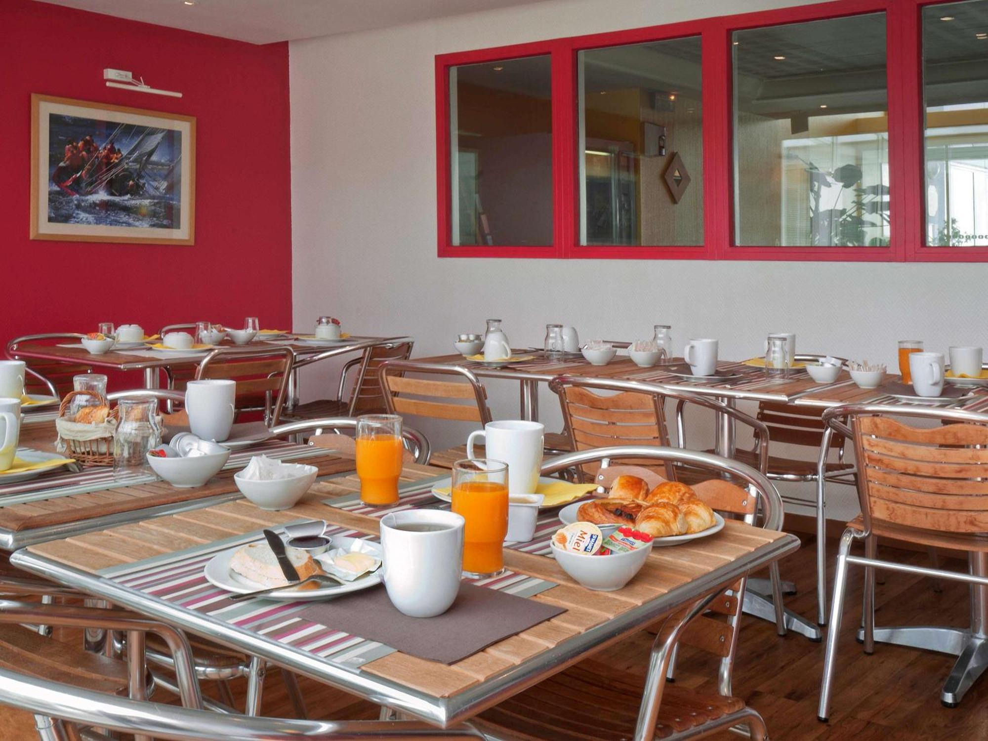 Adagio Access Prado Perier Aparthotel Marseilles