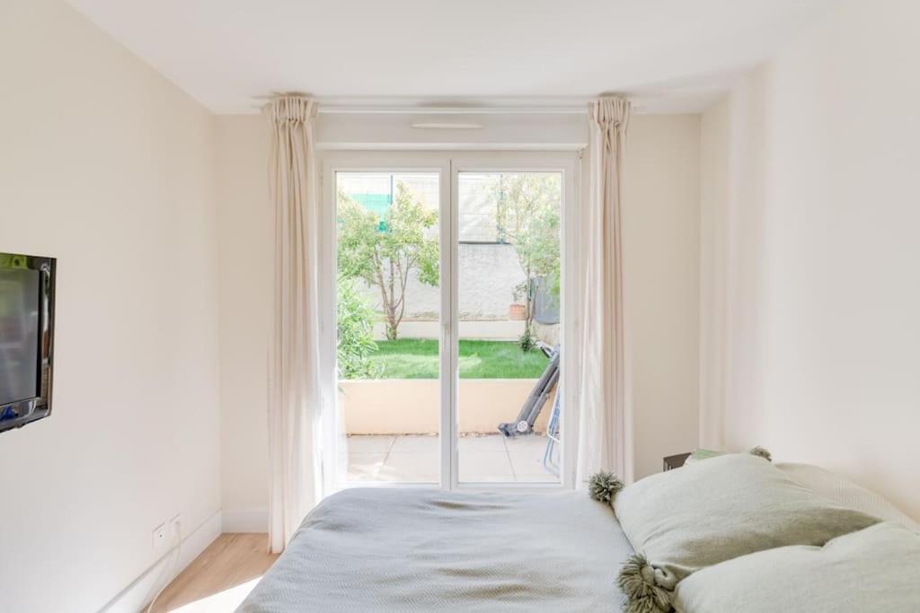 Bel Lumineux Avec Jardin, 3 Pour 6 Personnes