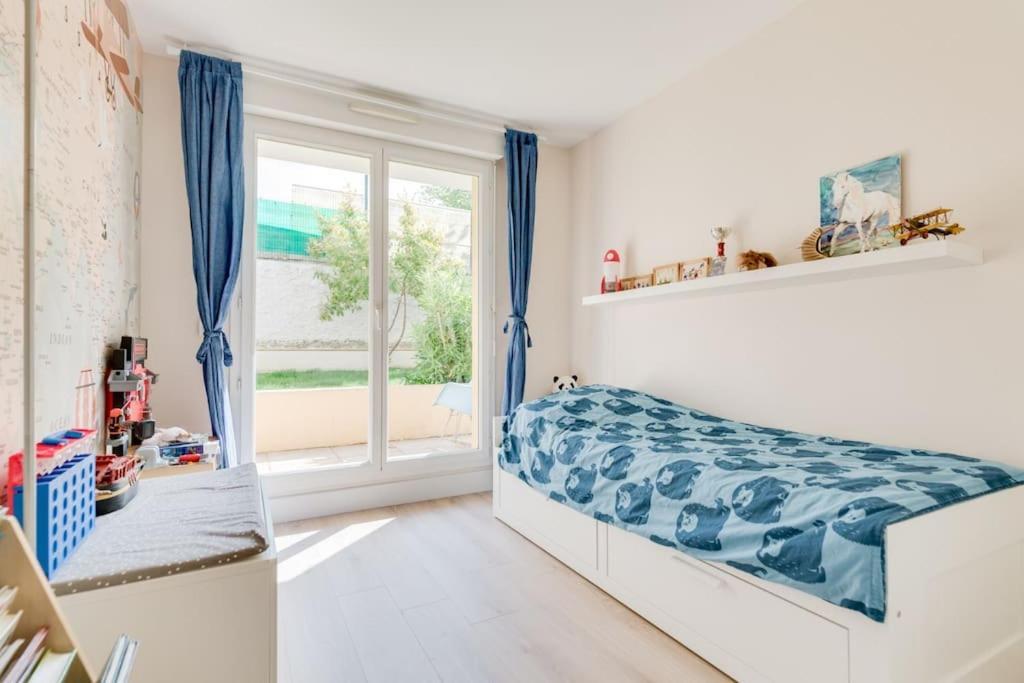 Bel Lumineux Avec Jardin, 3 Pour 6 Personnes *