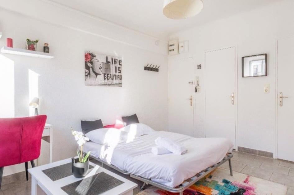 Apartment Mignon Pour 2 Pers, Quartier Metro A 1min