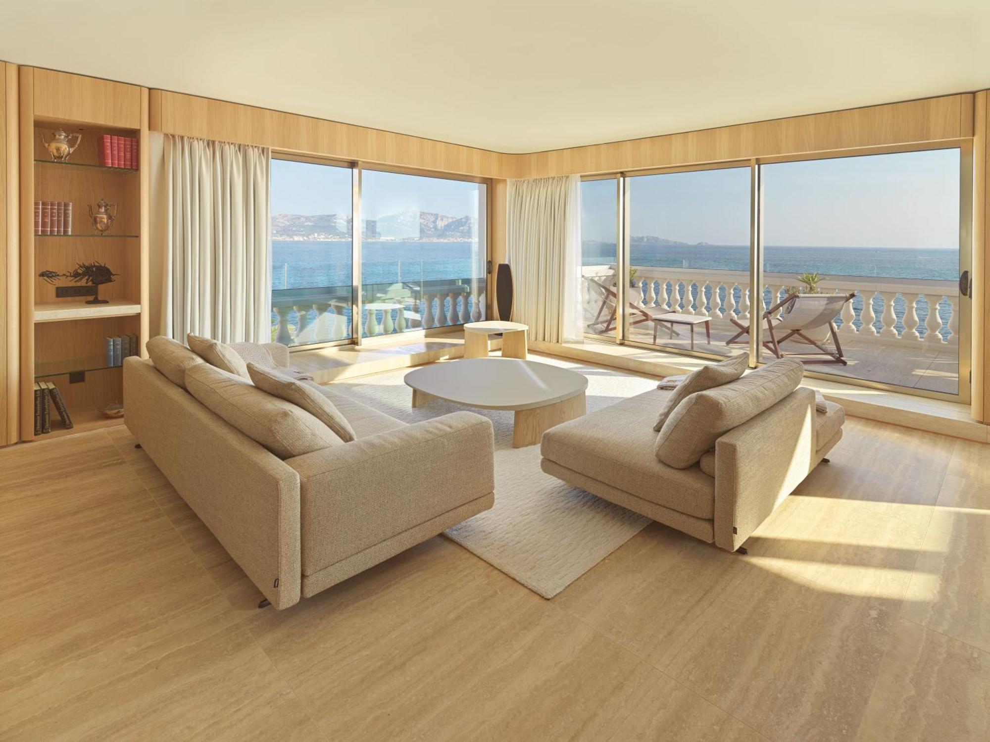 Le Petit - Passedat Hotel Marseilles