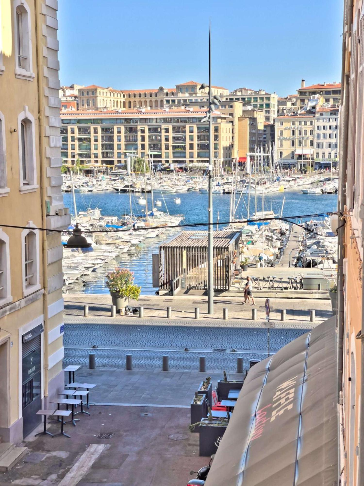 Vieux-port : Cozy, Calme Et Pratique Apartment Marseilles
