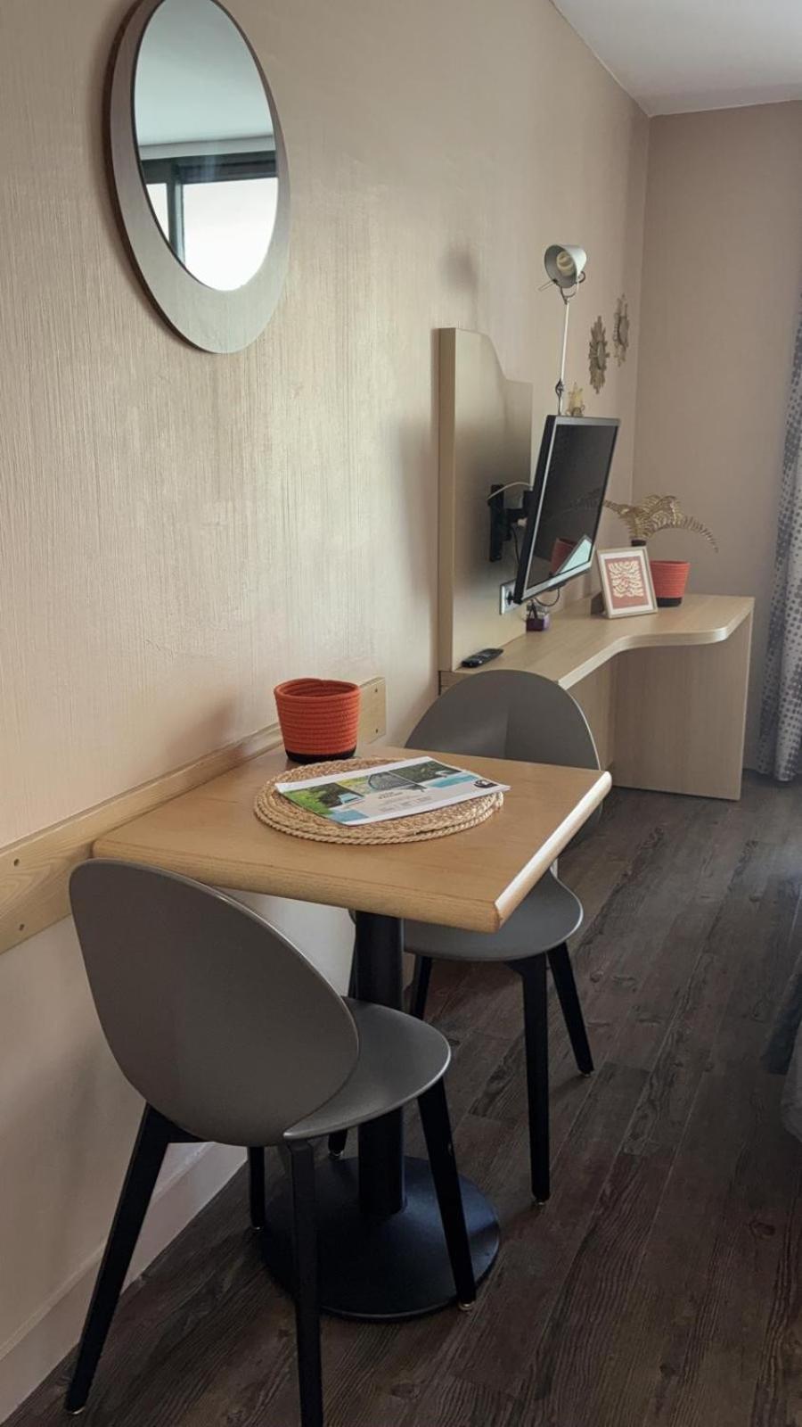 Apartment Beau Prado Parc Piscine Stade *